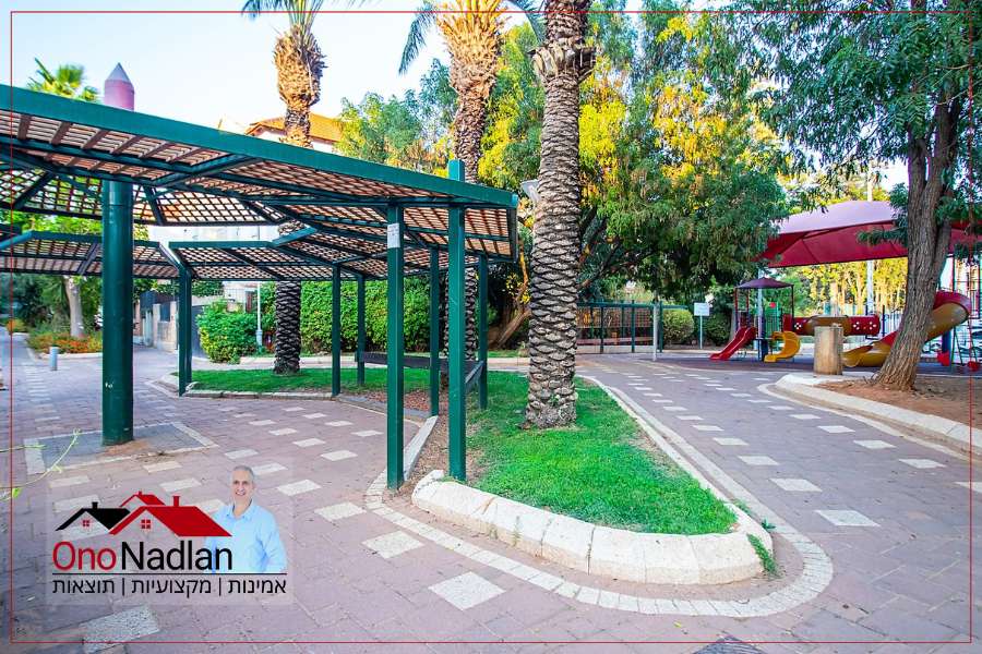 קוטג דו משפחתי למכירה ביהוד
