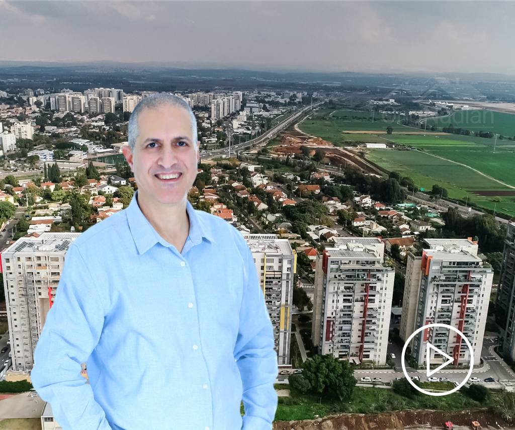 אלי שאנן - קאוור פוסט