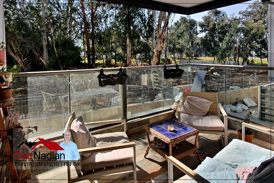 דירת ארבעה חדרים למכירה בקרית אונו